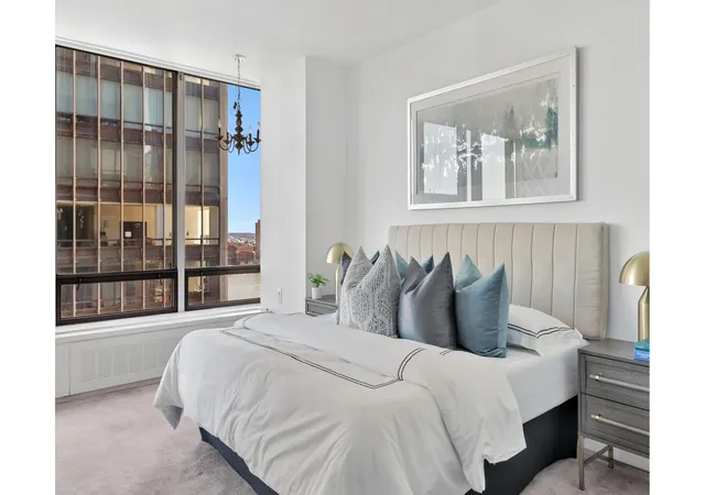 Homes for sale in New York City, NY | 860 United Nations Plz #21B, New York City, NY 10017 | MLS# RLS20080466