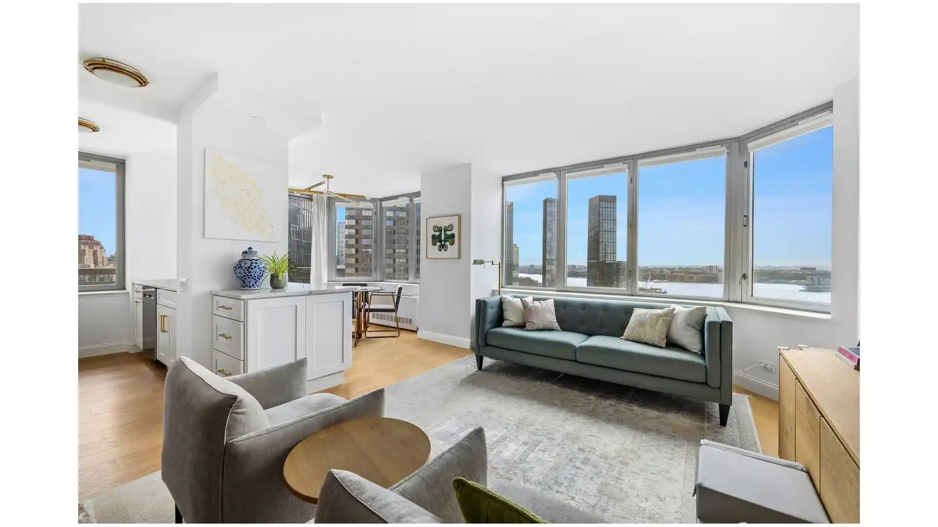 Listing Photo 2 - Condo for sale in 500 W 43Rd St located at 500 W 43Rd St, New York City, NY 10036 - Unit #37A