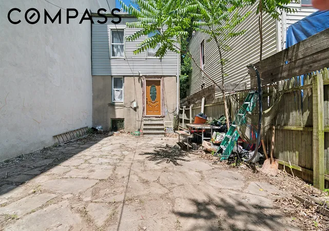 Photo 4 of House for sale at 464 E New York Ave, Brooklyn, NY 11225 | MLS# RLS20080637 | Listing updated on 2026-06-12