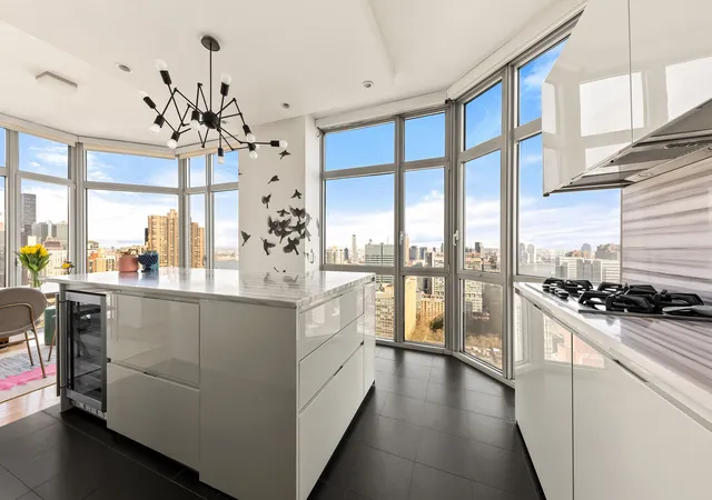 Photo 2 of House for sale at 200 E 32nd Street #32E, New York, NY 10016 | MLS# RLS20080722 | Listing updated on 2026-05-31
