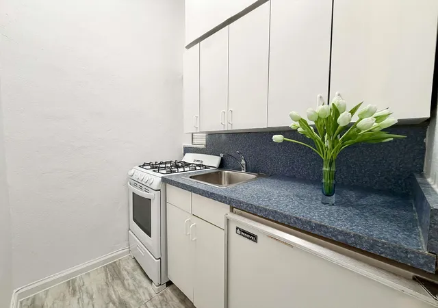 Homes for sale in New York City, NY | 415 E 80th Street, New York City, NY 10075 | Houzeo