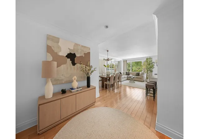 2nd image of 1050 5Th Ave #2E, New York, NY 10028 | MLS# RLS20081079