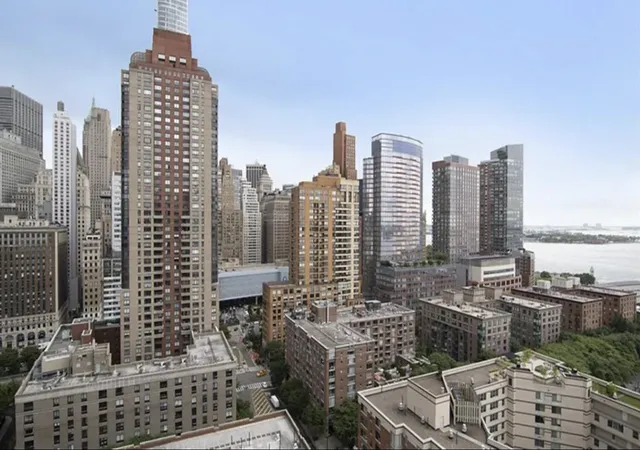 Photo 3 of Condo for sale at 380 Rector Pl #23G, New York, NY 10280 | MLS# RLS20081123 | Listing updated on 2026-04-21