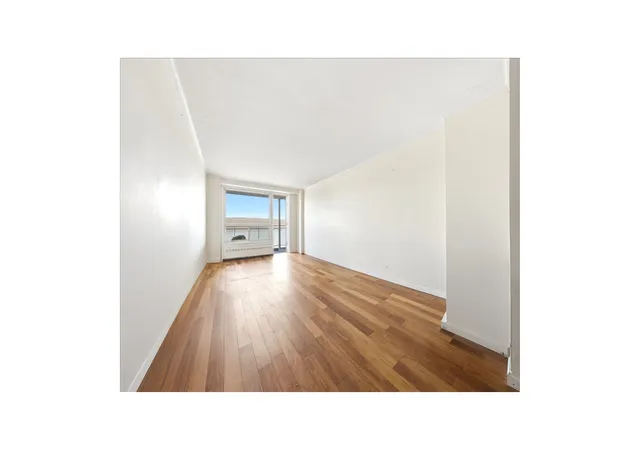 3rd image of 2575 Palisade Ave #6C, Bronx, NY 10463 | MLS# RLS20081212