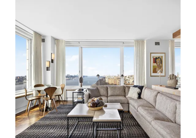 4th image of 240 Riverside Blvd, New York City, NY 10069