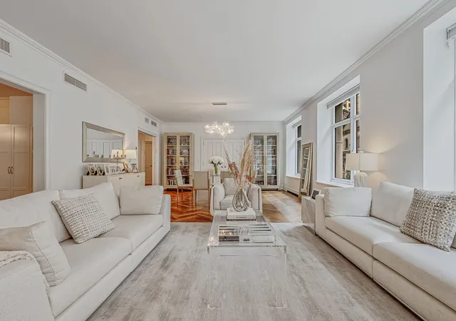 Photo 3 of Sale Pending at 535 W End Ave #4-B, New York, NY 10024 | MLS# RLS20081421 | Listing updated on 2026-04-05