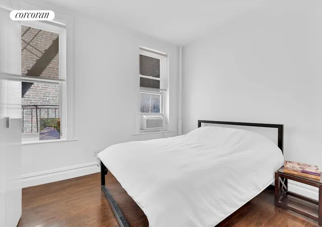 Listing Photo 4 - Condo for sale in building located at 306 W 4Th St, New York City, NY 10014 - Unit #C1