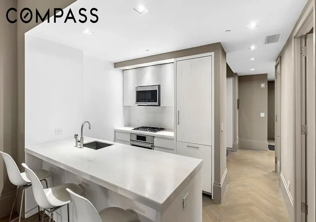 Photo 3 of House for sale at 101 Wall St #7C, New York, NY 10005 | MLS# RLS20081503 | Listing updated on 2026-09-01