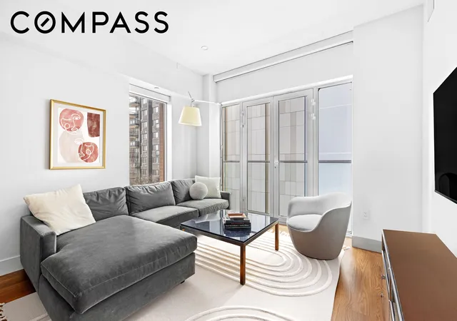 2nd image of 427 E 90Th St #5A, New York City, NY 10128 | MLS# RLS20080903
