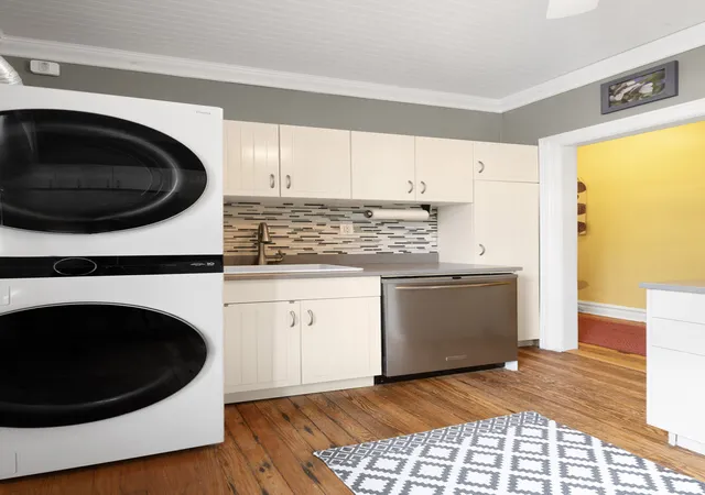Photo 3 of House for sale at 246 Cornelia St #D7, Brooklyn, NY 11221 | MLS# RLS20081509 | Listing updated on 2026-05-01