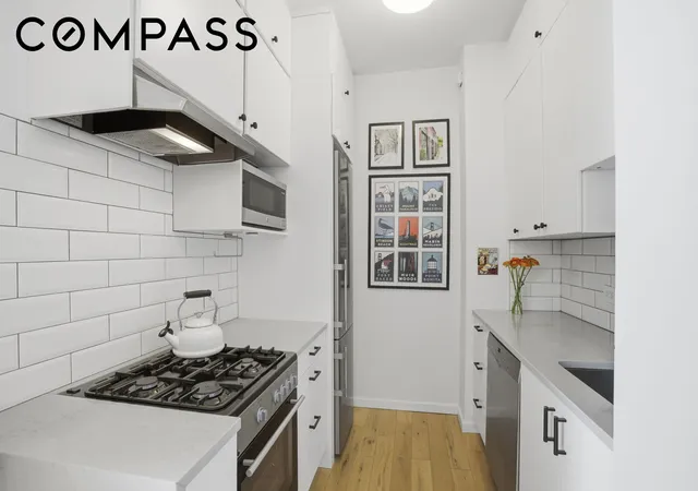 3rd image of 96 Schermerhorn St, New York, NY 11201