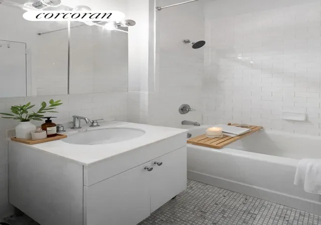 Photo 4 of Sale Pending at 99 John St #1809, New York, NY 10038 | MLS# RLS20081701 | Listing updated on 2026-07-07