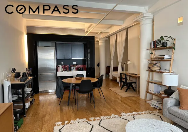 4th image of 16 W 19Th St, New York City, NY 10011