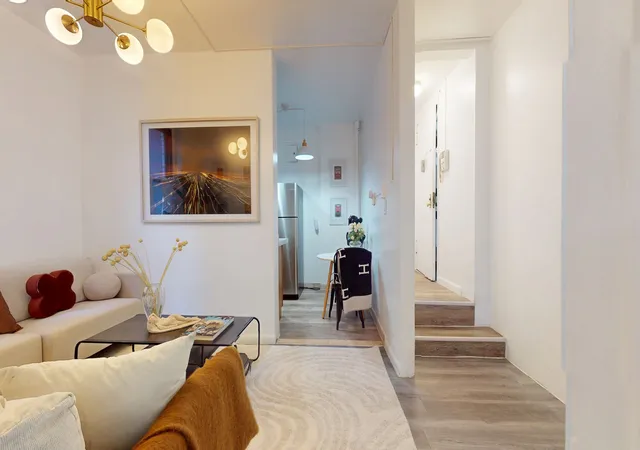 3rd image of 21-57 33Rd St, Astoria, NY 11105