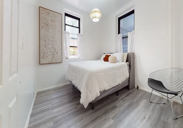 5th image of 21-57 33Rd St, Astoria, NY 11105