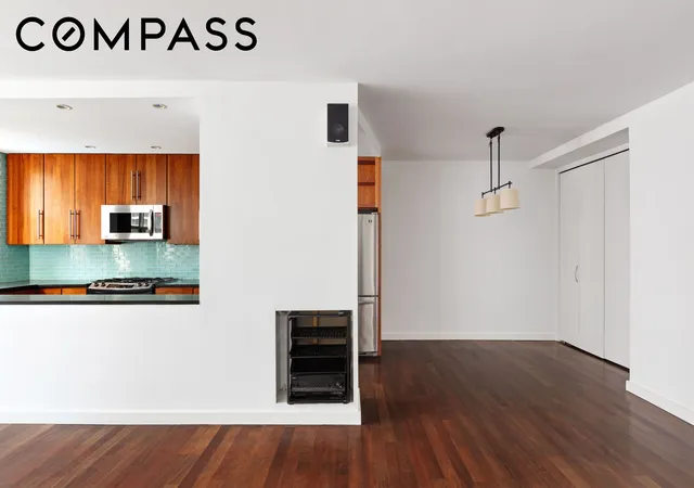 3rd image of 63 E 9Th St #8L, New York, NY 10003 | MLS# RLS20081800