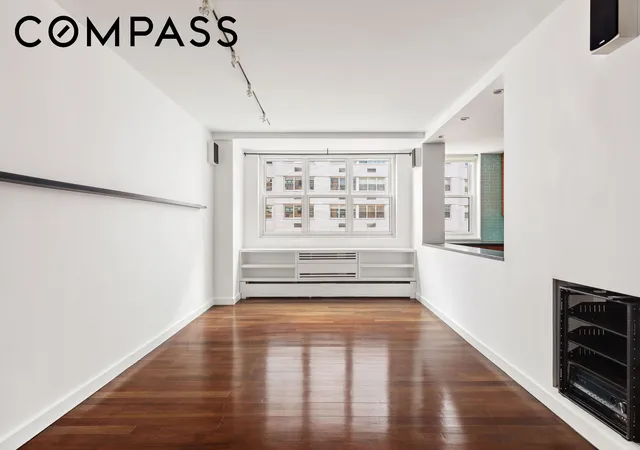 4th image of 63 E 9Th St #8L, New York, NY 10003 | MLS# RLS20081800