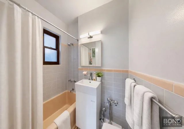 Photo 3 of Condo for sale at 320 E 90th Street #5B, New York, NY 10128 | MLS# RLS20081906 | Listing updated on 2026-04-12