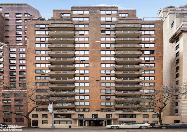 Homes for sale in New York City, NY | 120 E 79th St #5D, New York City, NY 10075 | MLS# RLS20081993