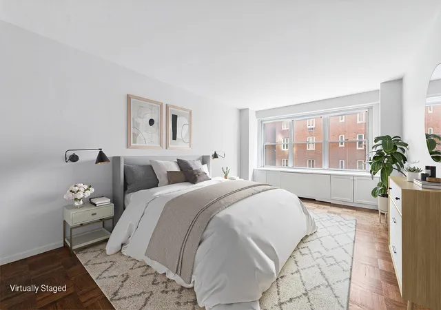 Photo 3 of Sale Pending at 75 E End Ave #5D, New York, NY 10028 | MLS# RLS20081995 | Listing updated on 2026-05-07