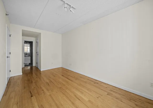 2nd image of 970 41St St, Brooklyn, NY 11219