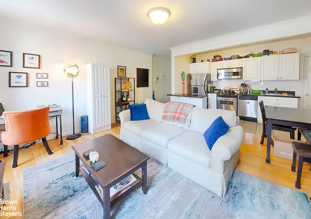 Homes for sale in New York City, NY | 220 W 111Th St, New York City, NY 10026