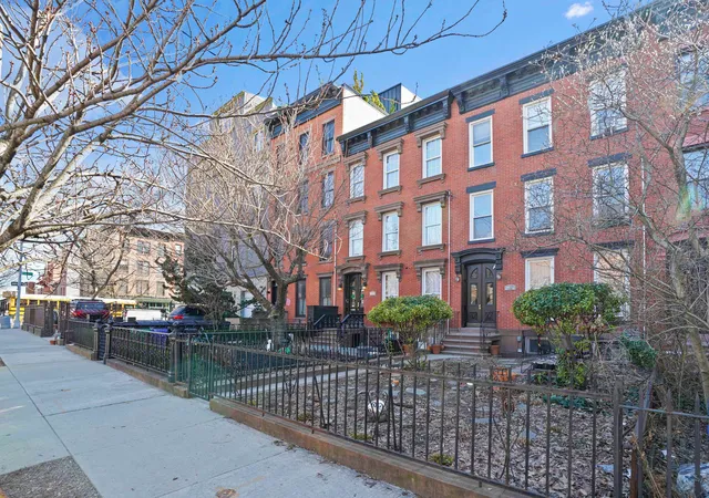 Photo 2 of Sale Pending at 92 4th Place, Brooklyn, NY 11231 | MLS# RLS20082153 | Listing updated on 2026-07-02
