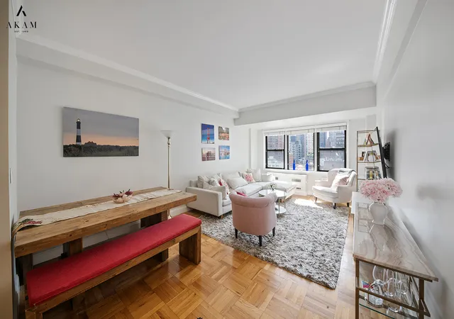Homes for sale in New York City, NY | 220 E 54Th St #12-H, New York City, NY 10022 | MLS# RLS20082156