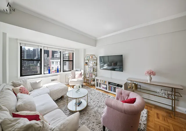 Homes for sale in New York City, NY | 220 E 54Th St #12-H, New York City, NY 10022 | MLS# RLS20082156