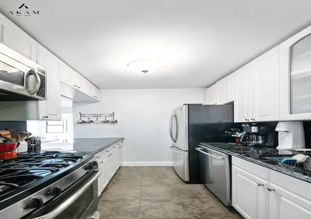 Homes for sale in New York City, NY | 220 E 54Th St #12-H, New York City, NY 10022 | MLS# RLS20082156