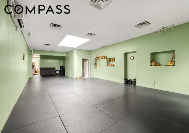 Photo 3 of Townhouse for sale at 76 Nevins St, Brooklyn, NY 11217 | MLS# RLS20082160 | Listing updated on 2026-06-07