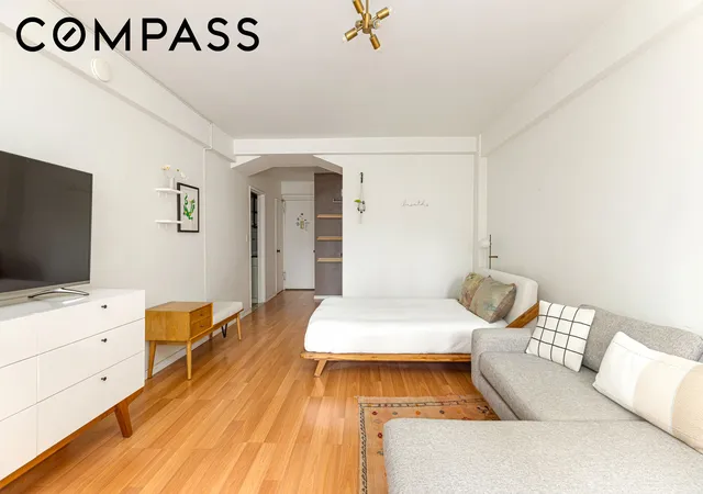 Photo 3 of Sale Pending at 288 Lexington Ave #8D, New York City, NY 10016 | MLS# RLS20078138 | Listing updated on 2026-08-29
