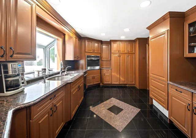 Homes for sale in New York City, NY | 728 Huguenot Ave, New York City, NY 10312 | MLS# RLS20082278