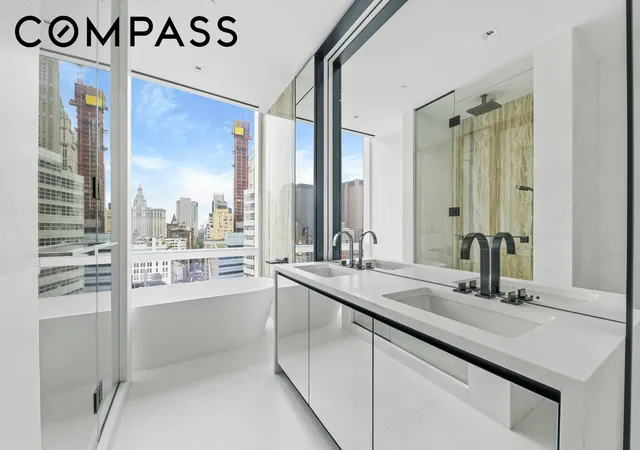 Photo 3 of House for sale at 111 Murray St #21A, New York City, NY 10007 | MLS# RLS20082309 | Listing updated on 2026-08-02