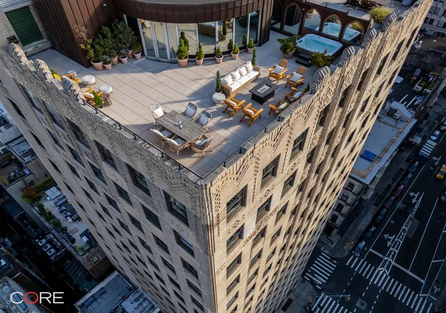 3rd image of 90 Franklin St #PH, New York, NY 10013 | MLS# RLS20082313