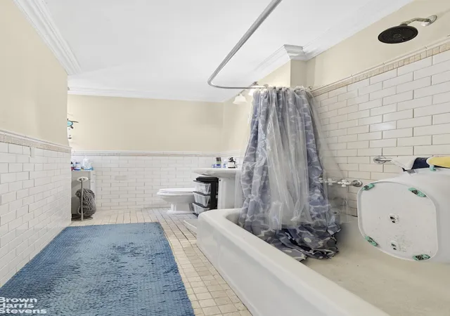 Homes for sale in New York City, NY | 530 E 90th Street, New York City, NY 10128 | Houzeo