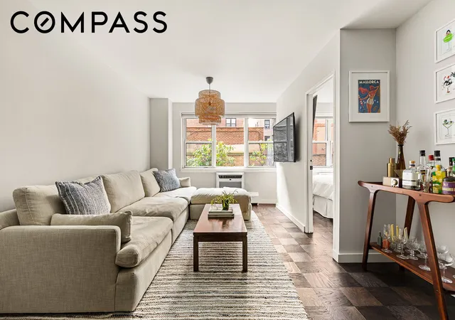 Homes for sale in New York City, NY | 333 E 79Th St #1R, New York City, NY 10075 | MLS# RLS20076200