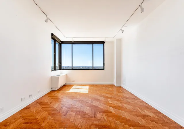 Homes for sale in New York, NY | 350 W 50Th St, New York, NY 10019