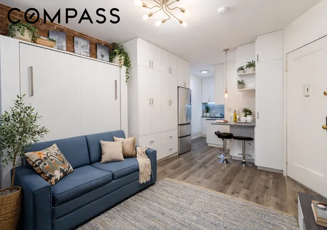 Homes for sale in New York City, NY | 130 W 71st St #1, New York City, NY 10023 | MLS# RLS20082423