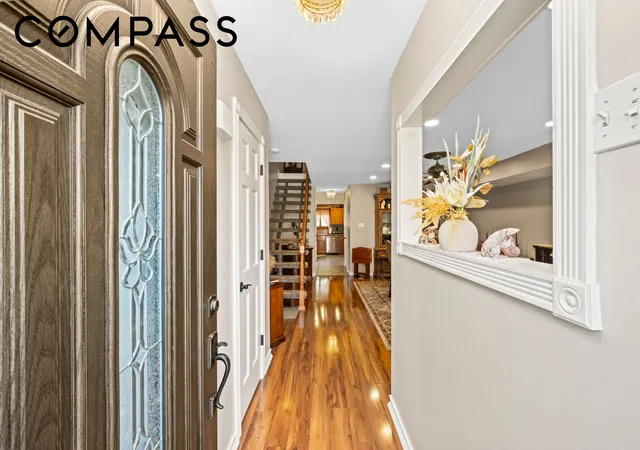 Homes for sale in New York City, NY | 15 Hickory Cir, New York City, NY 10312 | MLS# RLS20082436