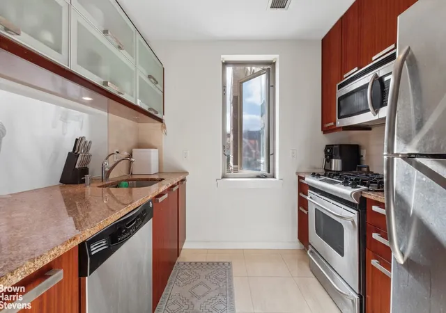3rd image of 33-30 61St St, New York, NY 11377