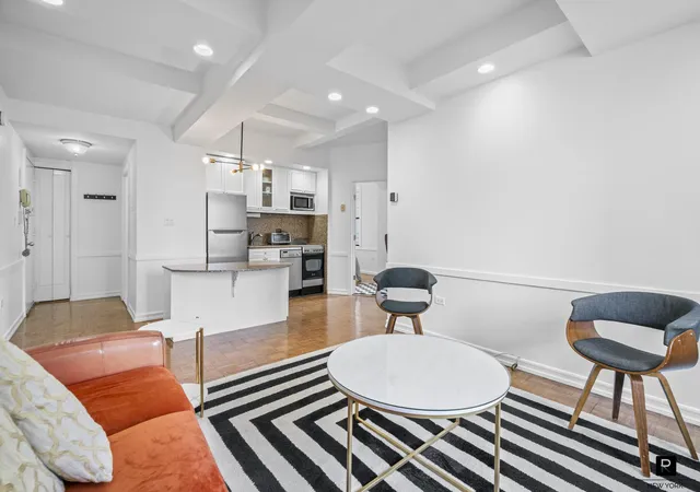 Listing Photo 3 - Condo for sale in building located at 150 W 51St St, New York, NY 10019 - Unit #1007