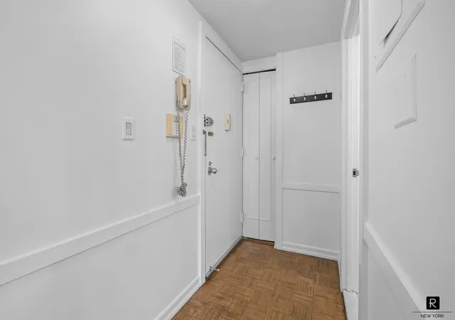 Listing Photo 4 - Condo for sale in building located at 150 W 51St St, New York, NY 10019 - Unit #1007