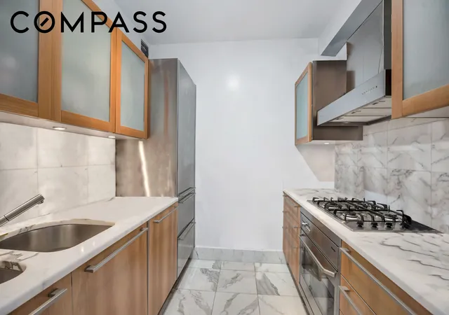 Photo 2 of Condo for sale at 25 Columbus Cir #59F, New York, NY 10019 | MLS# RLS20082568 | Listing updated on 2026-07-07