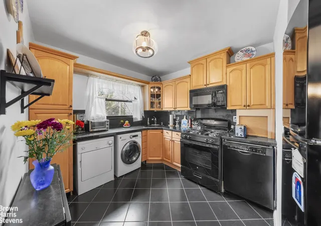 4th image of 220-34 75Th Ave, New York City, NY 11364