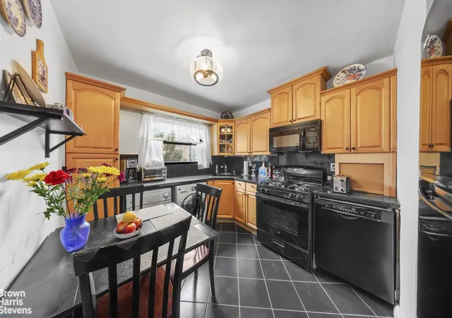 5th image of 220-34 75Th Ave, New York City, NY 11364