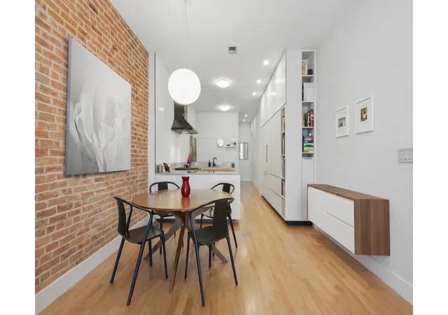2nd image of 506 E 119Th St, New York City, NY 10035