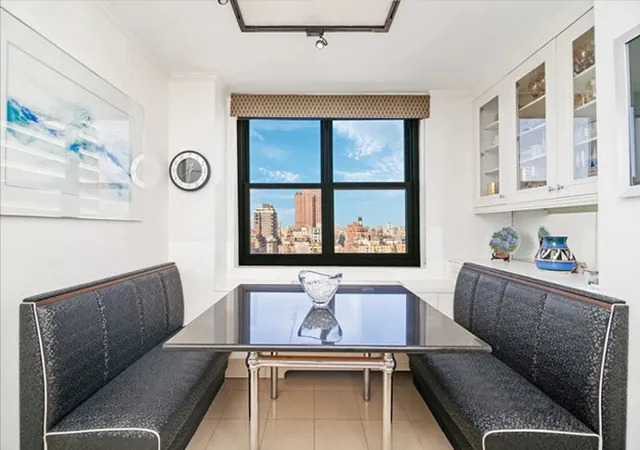Listing Photo 1 - Condo for sale in building located at 200 E 90Th St, New York, NY 10128 - Unit #27GH