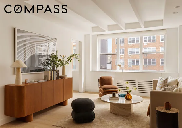 Photo 2 of Sale Pending at 32 Gramercy Park S #8BD, New York, NY 10003 | MLS# RLS20082758 | Listing updated on 2026-07-22