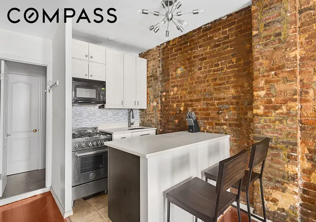 Photo 3 of Sale Pending at 426 W 46th Street #1A, New York City, NY 10036 | MLS# RLS20082815 | Listing updated on 2026-07-30